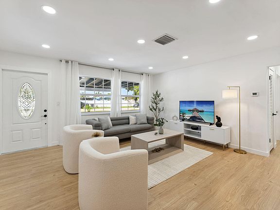 3rd image of 2110 Bimini Drive