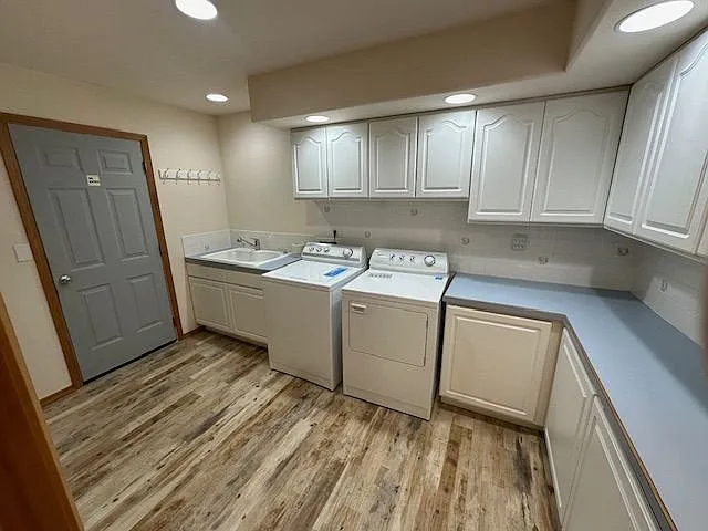 702 S 48th Ave — Photo 52