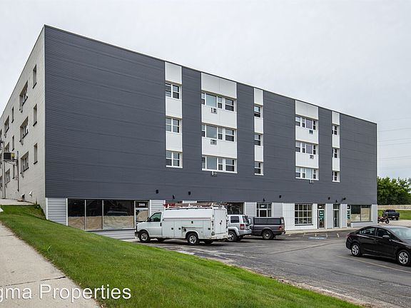 2nd image of 2867 S Kinnickinnic Ave APT 323