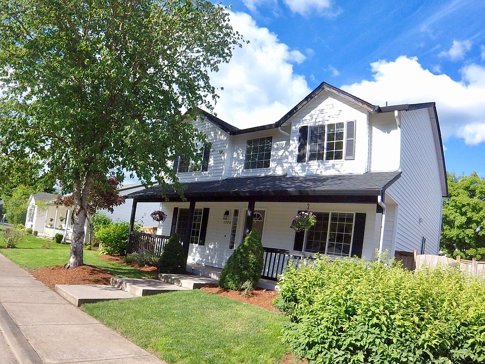 1st image of 1309 NE 17th Ave