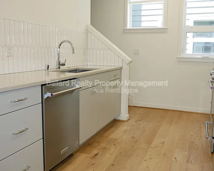 5808 17th Ave NW #B — Photo 10