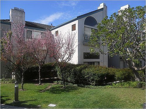 1st image of 8407 Hannum Ave