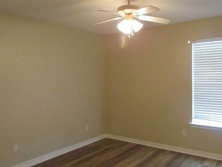 5074 Terra Lake Cir — Photo 4