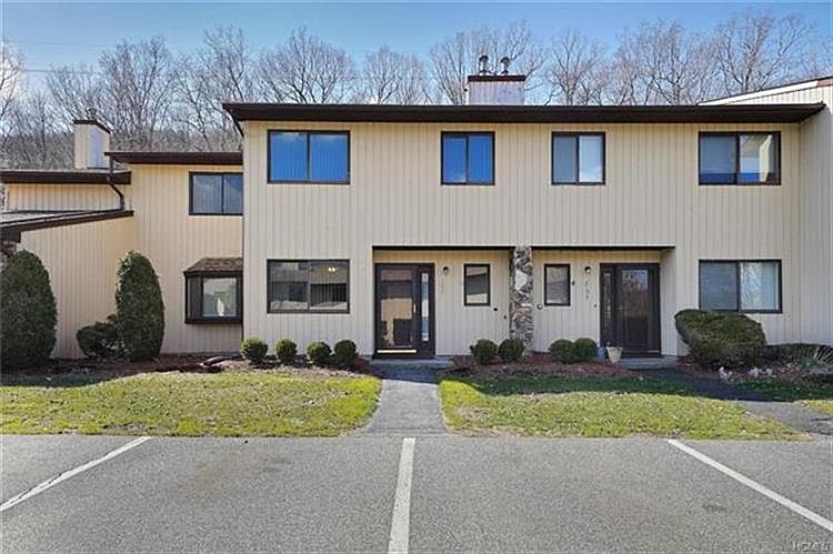 1st image of 262 Heritage Ln
