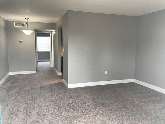3rd image of 2170 Knox Mc Rae Dr #9