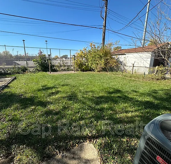 2163 Grasmere Ave — Photo 12