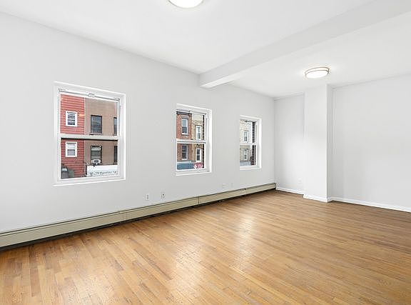 4th image of 120 Smith St #1