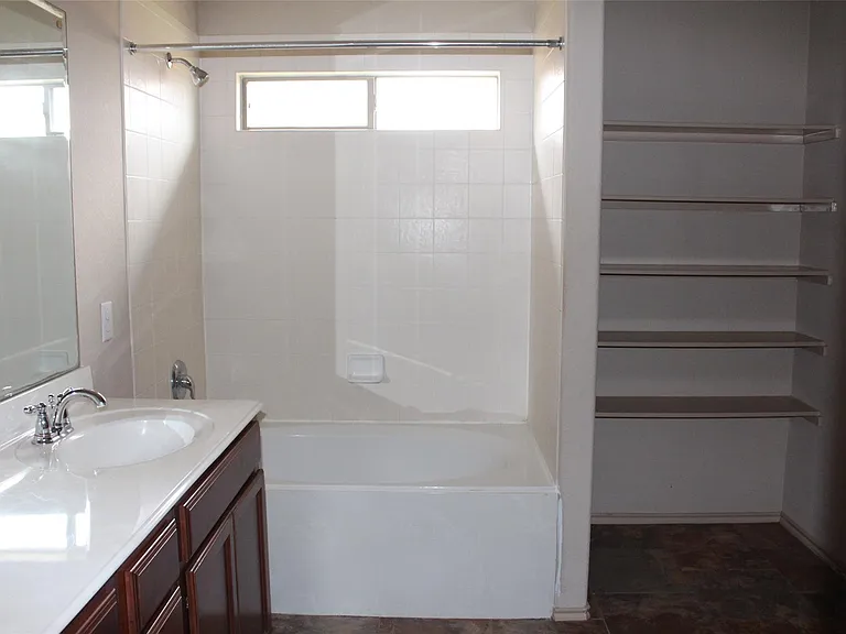 20410 Shiloh Mist Ln — Photo 15