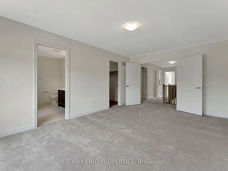 21 Dennis Ave — Photo 23