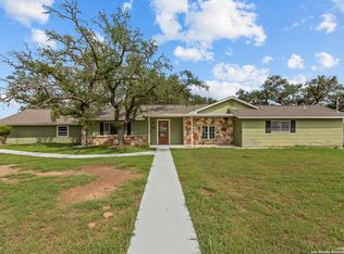 224 W Lower Crabapple, Fredericksburg, TX 78624
