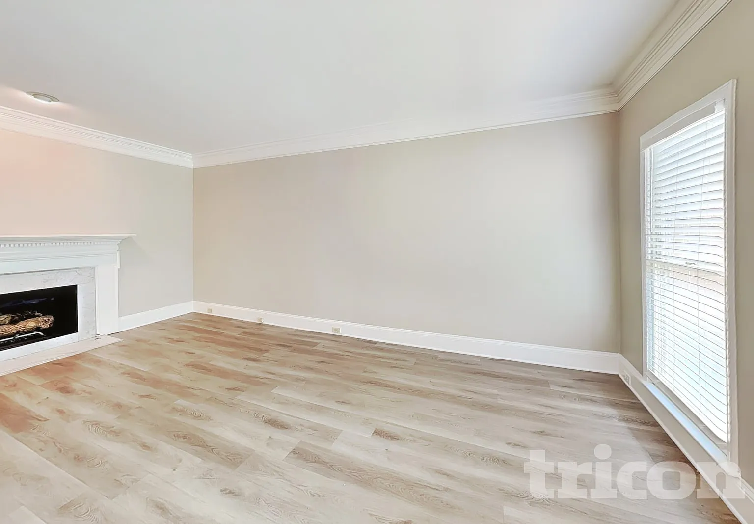 1040 Huntcliff Sandy Springs GA — Photo 3