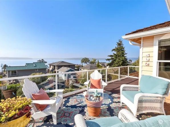 4920 Hyada Boulevard NE, Tacoma, WA 98422