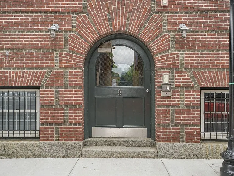 8 Newcomb St #5 — Photo 30