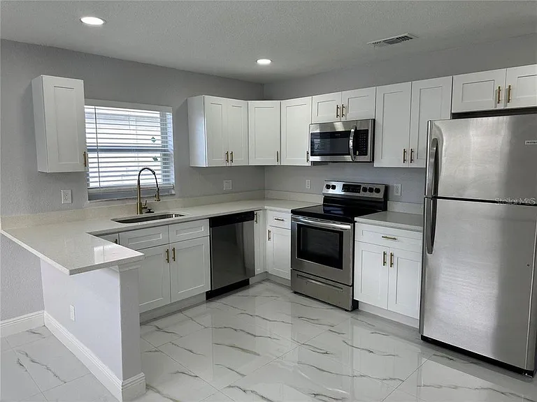 7813 Lakeshore Dr #A — Photo 3