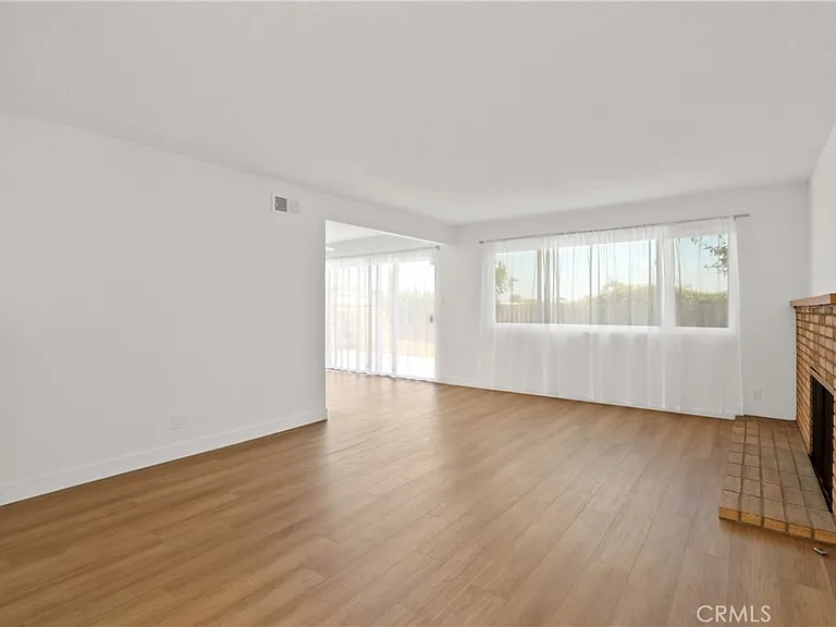 2113 W 180th Pl — Photo 3
