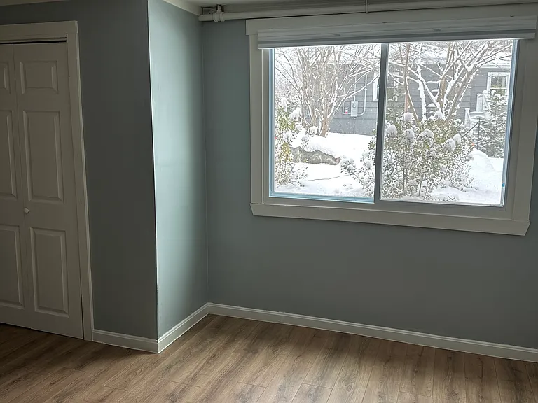 596 Beaver St — Photo 11