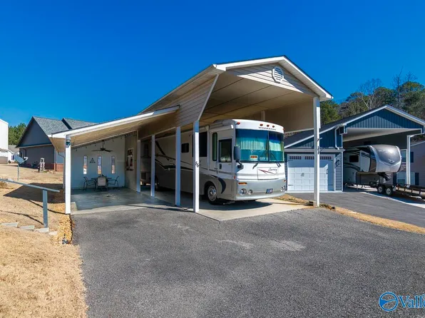 1727 Convict Camp Rd, Guntersville, AL 35976