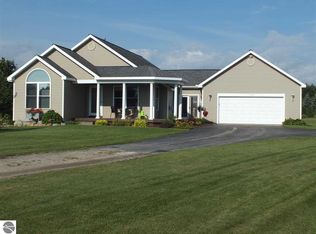 11084 Summit City Rd, Kingsley, MI 49649