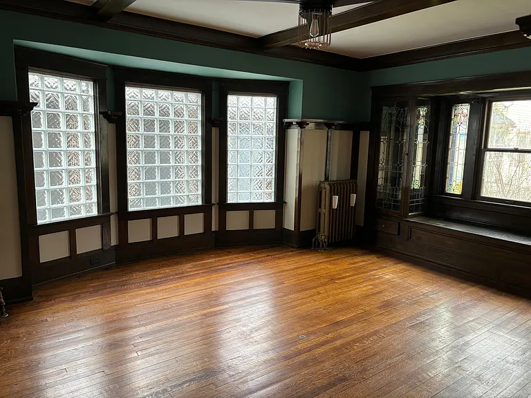 2055 W 41st St — Photo 13