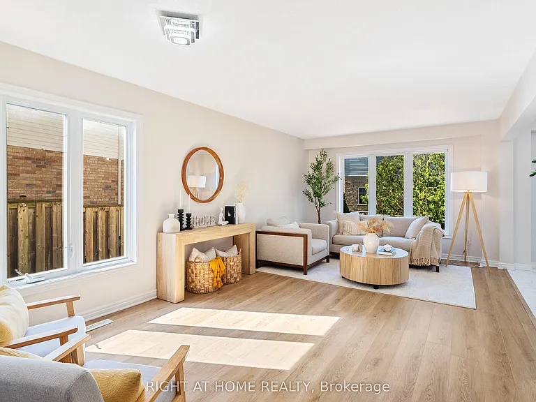 754 Hedgerow Pl — Photo 7
