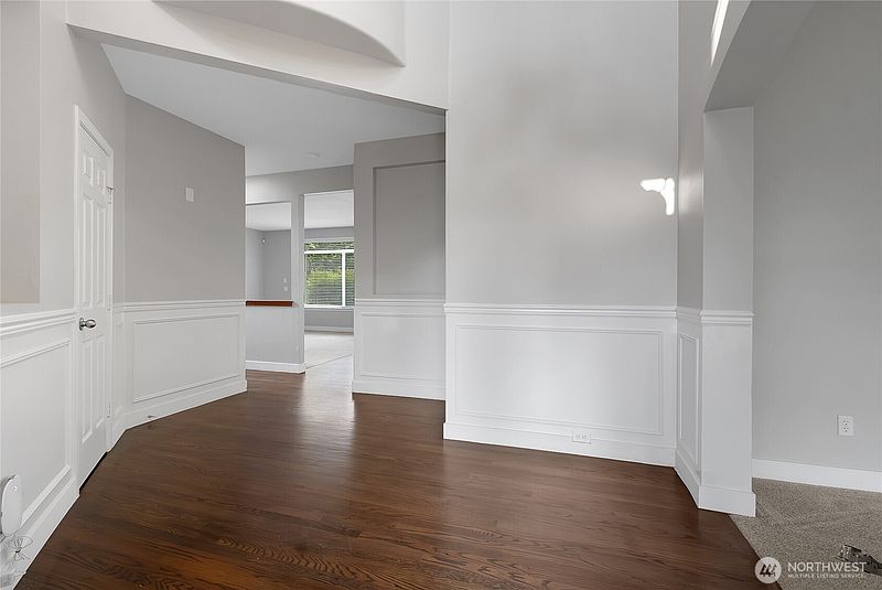 3rd image of 4707 116th Avenue E