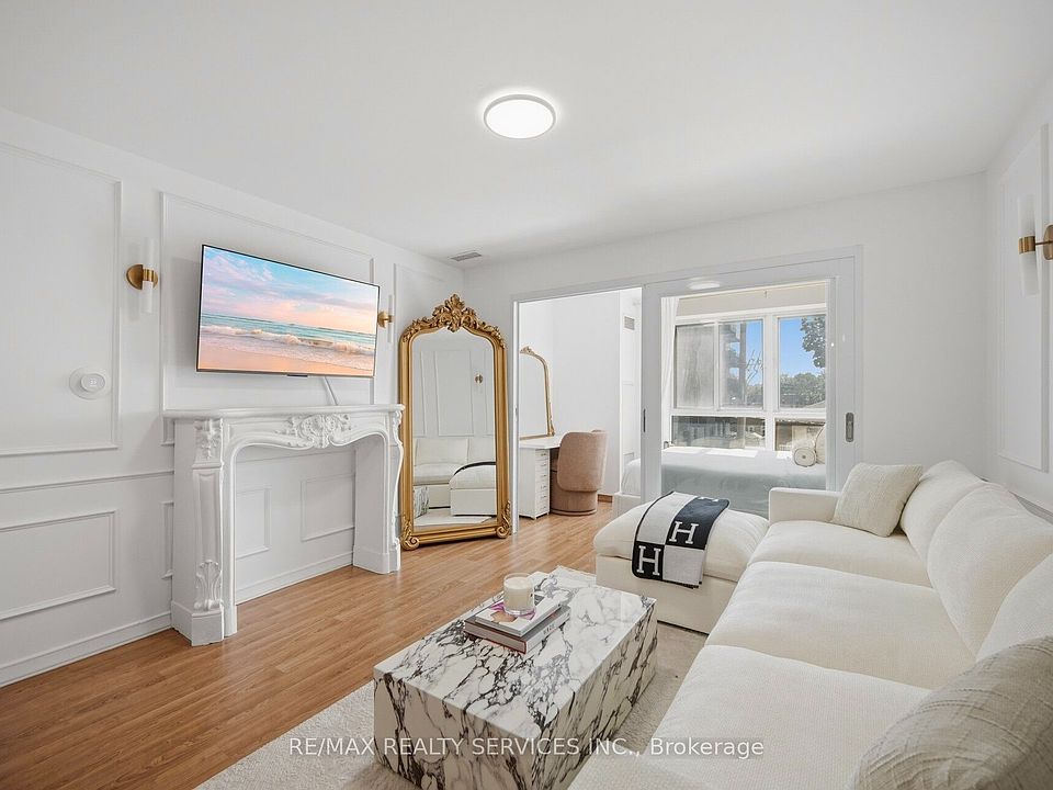 1st image of 15 Maplewood Ave #310