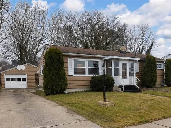 1541 W 43rd St, Erie, PA 16509