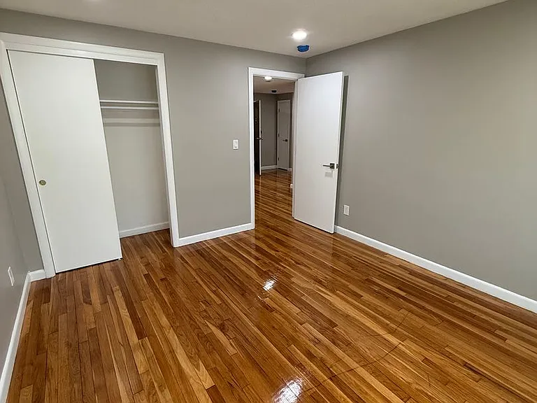 54 Evergreen St #39 — Photo 2