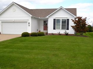 351 Brookpoint St NW, North Canton, OH 44720