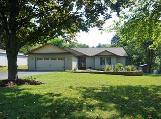 506 S Spring Lake Rd, Mahomet, IL 61853