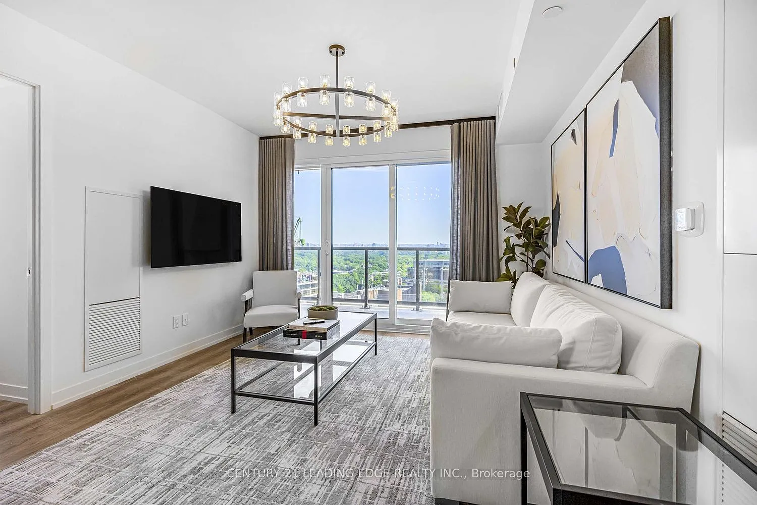 3 bed, $6,200 — Photo 2