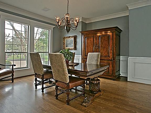 3rd image of 404 Alexandria Cir