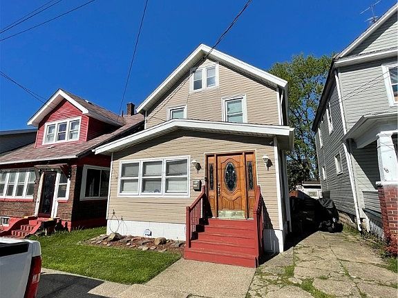 2nd image of 2711 Van Buren Ave