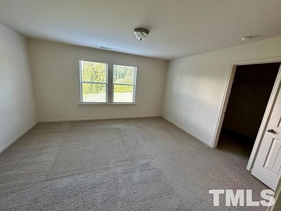 5th image of 3292 Tracer Dr