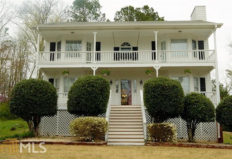 1st image of 1865 Falcon Wood Dr NE