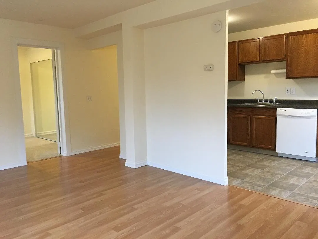 2 bed, $1,995 — Photo 4