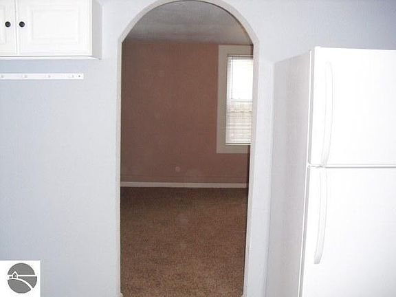 2nd image of 211 Ames St