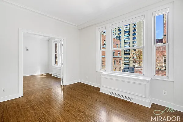 Rented by Mirador Real Estate | media 52