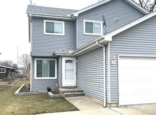 515 S State St, Hampshire, IL