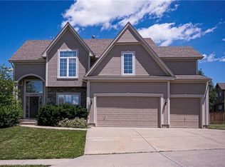 1308 Wiltshire Blvd, Raymore, MO 64083