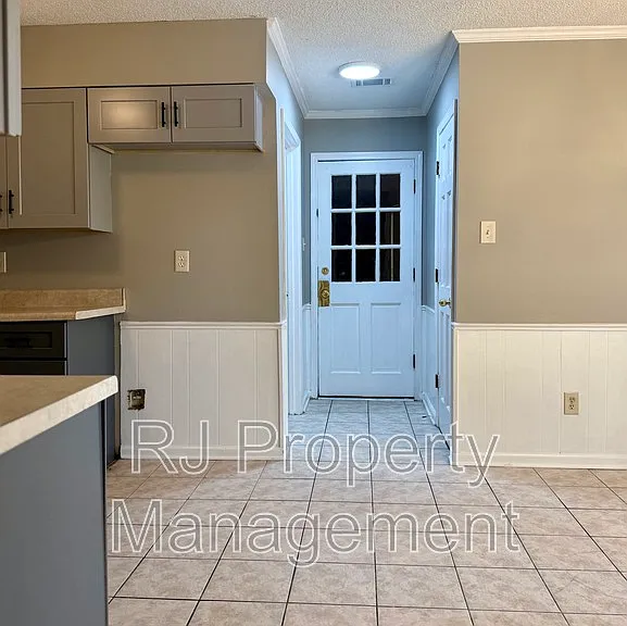 4521 Stony Point Dr — Photo 12