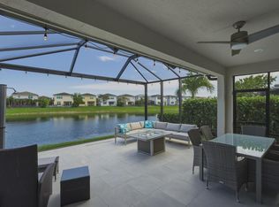 4122 Rosa Dr, Pompano Beach, FL 33064