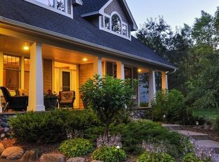 27615 Woodside Rd, Shorewood, MN 55331