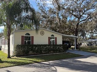 38018 Woodside Ln, Zephyrhills, FL 33542