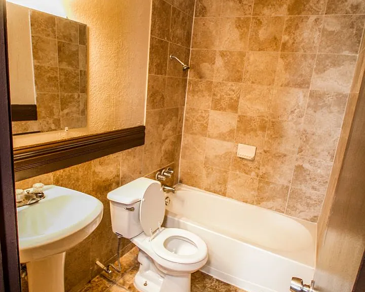 511 Jamaica Dr — Photo 6
