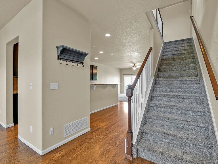 8265 Hardwood Cir — Photo 8