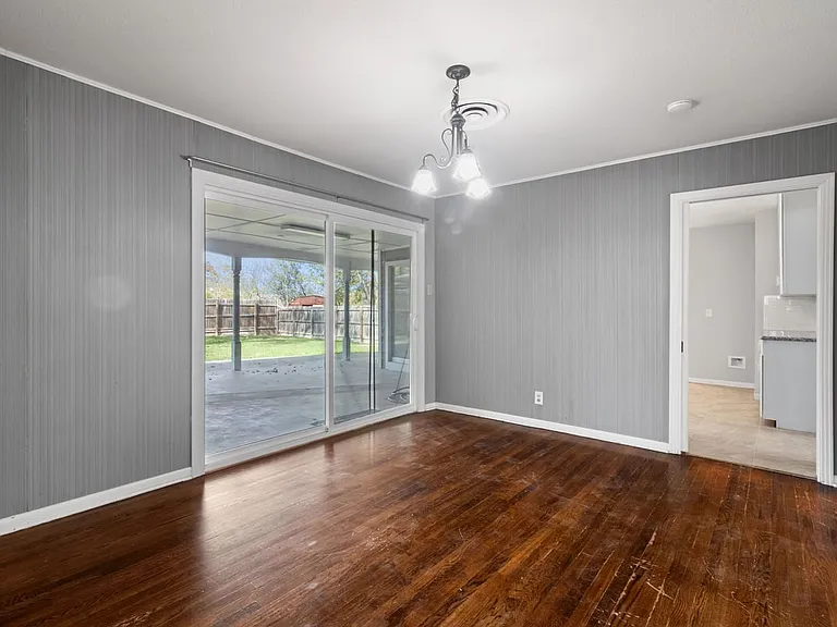 311 Karen Ln #A — Photo 13