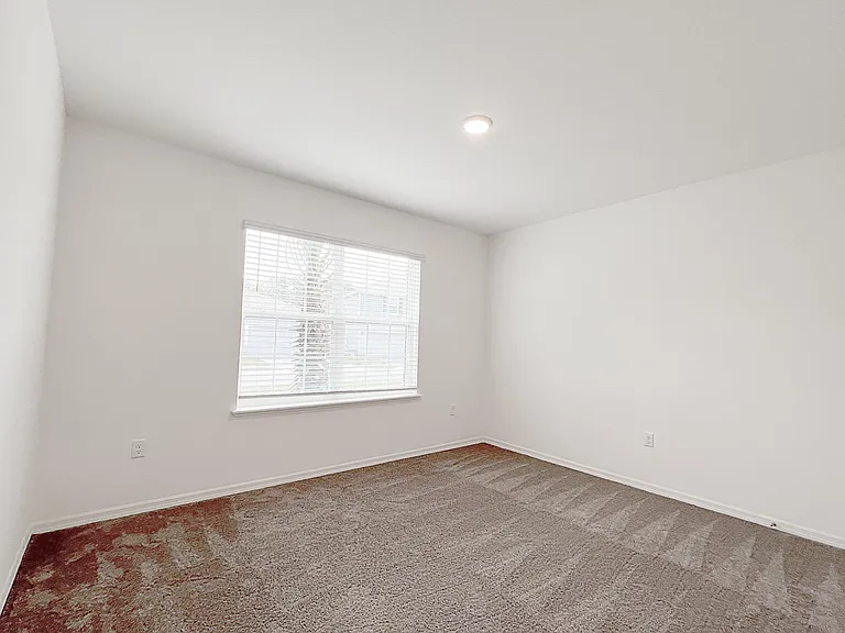 1162 Oak Bluff Dr — Photo 17