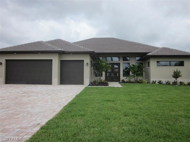 1st image of 4918 SW 25th Pl