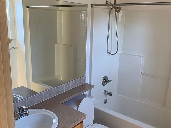 5th image of 1301 S 277th Pl